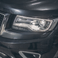 BI-LED за место ксеноновых линз в Jeep Grand Cherokee